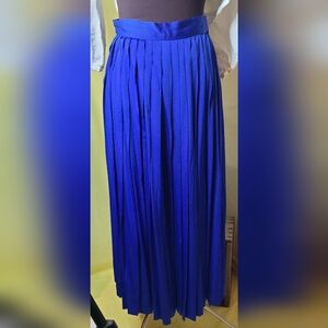 VTG Women's Sz 6P Elegant Long Blue Pleated Skirt EUC